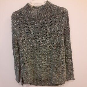 Democracy (S) 'Green Turtle Neck Sweater w/Silver Metallic & Long Sleeves.